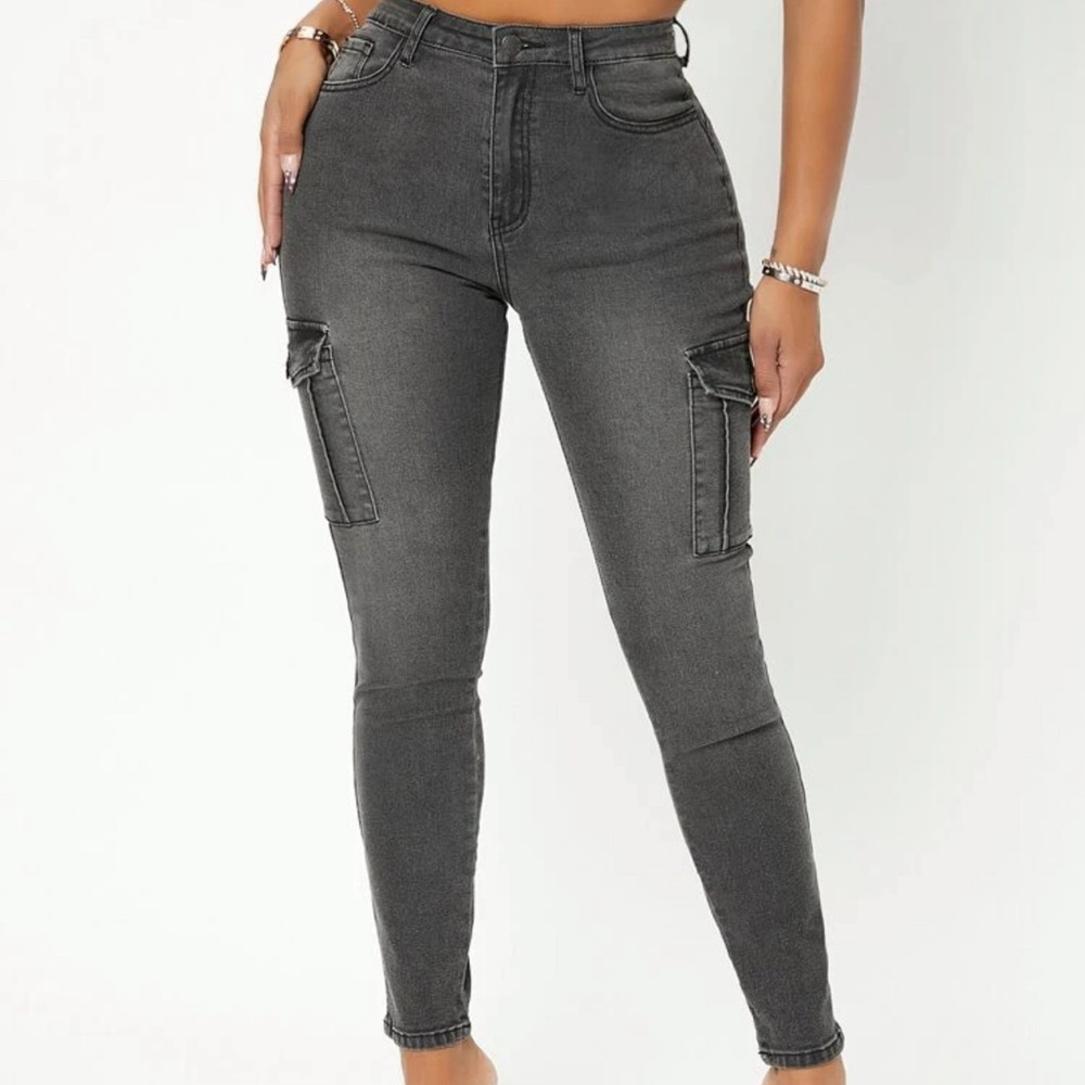 Black skinny jeans